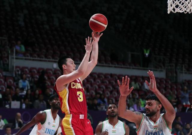 在中国男篮, 余家豪都不, 可是比赛却