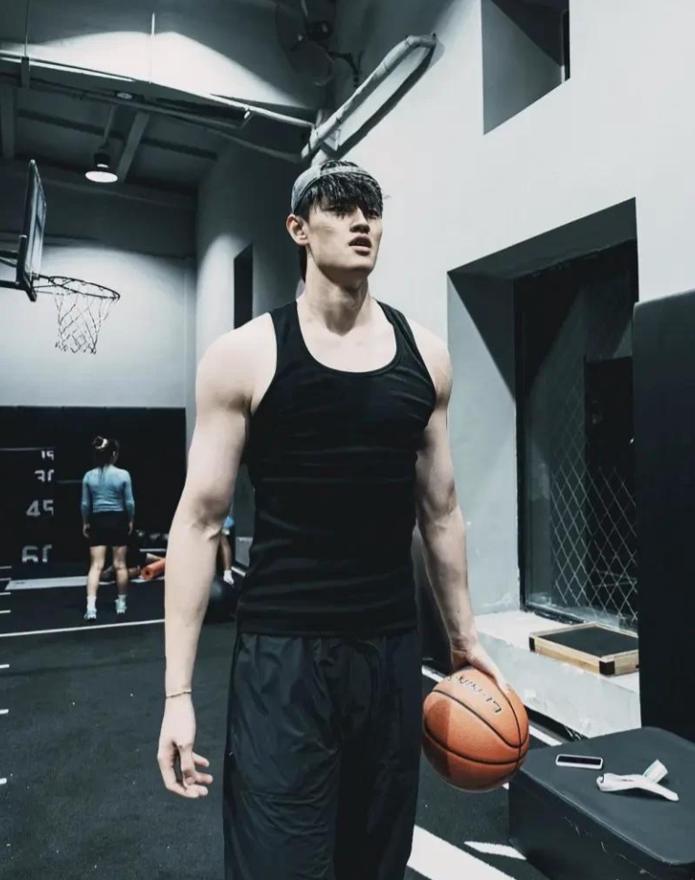 赛席位归属, 广泛关注, LyX