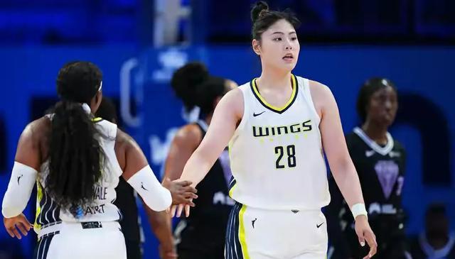 连败, 战胜狂热队, 第三节轰出