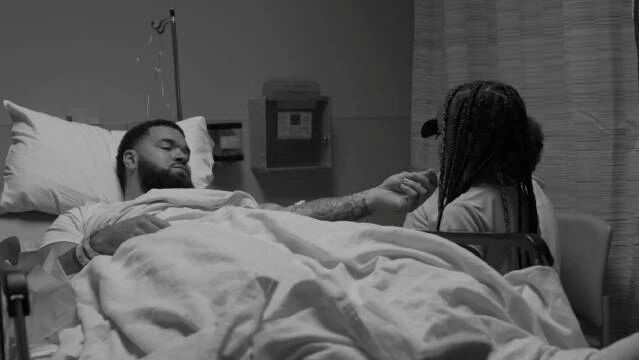 XL, 门踏入职场, 赛期的人员